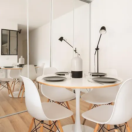 Apartment T2 Hyper Centre Avec Terrasse Et Parking Gratuit